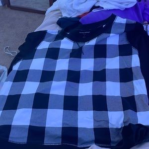 Checkered black and white sweater . Long sleeve